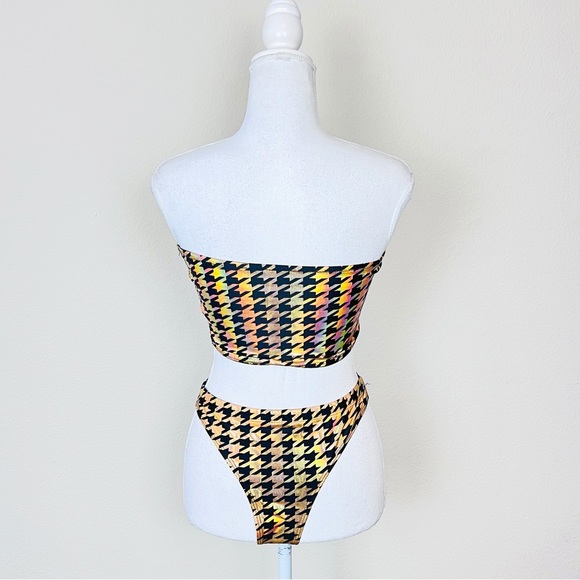 TastefulGirl Black & Gold Holo Houndstooth Tube Top & High Leg Bottom Rave Set - Picture 5 of 13